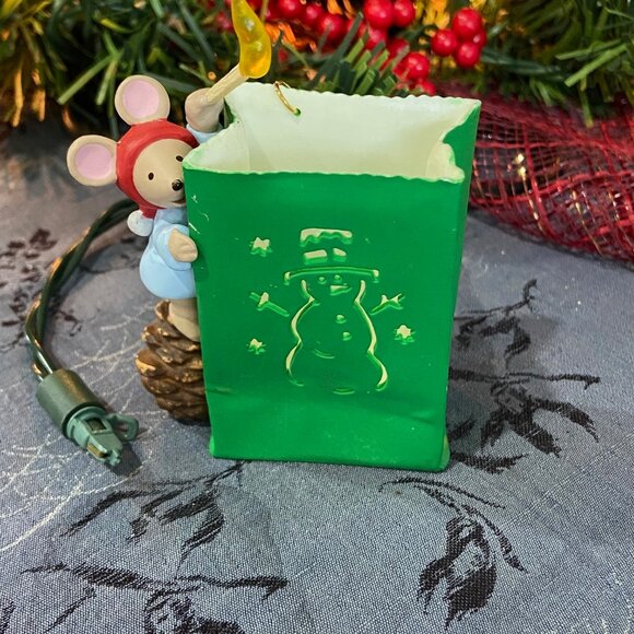 Hallmark Keepsake Ornament Chris Mouse Luminaria, SIGNED Magic Collector Series - Picture 4 of 8